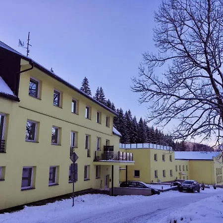 Black & White Apartments, Mytinka, Apartament *