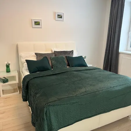 Horsky Apartman S Vyhledem Do Lesa, Terasa, Kvalitni Wi-Fi, Parkovani Zdarma - Opetovne Otevreno Cervenec 2025 Po Kompletni Rekonstrukci *