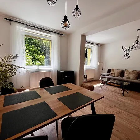 Horsky Apartman S Vyhledem Do Lesa, Terasa, Kvalitni Wi-Fi, Parkovani Zdarma - Opetovne Otevreno Cervenec 2025 Po Kompletni Rekonstrukci דירה